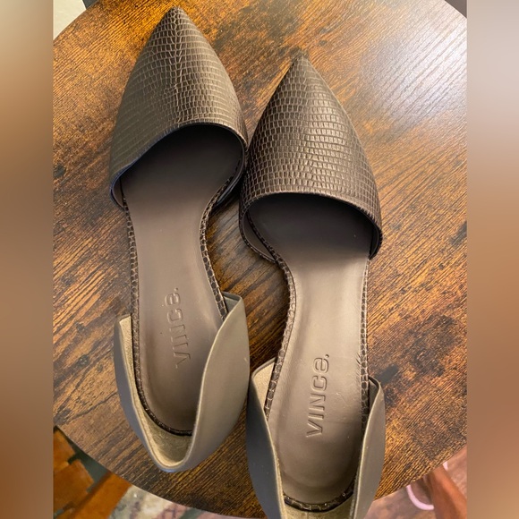 Vince Aurelian Black and Grey Leather D’Orsay Heels, GUC!! - Picture 4 of 7